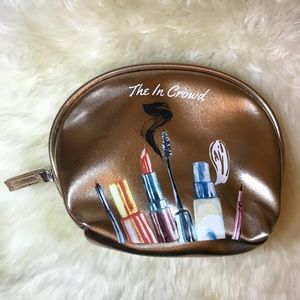 “The In Crowd” Gold Metallic Makeup Bag